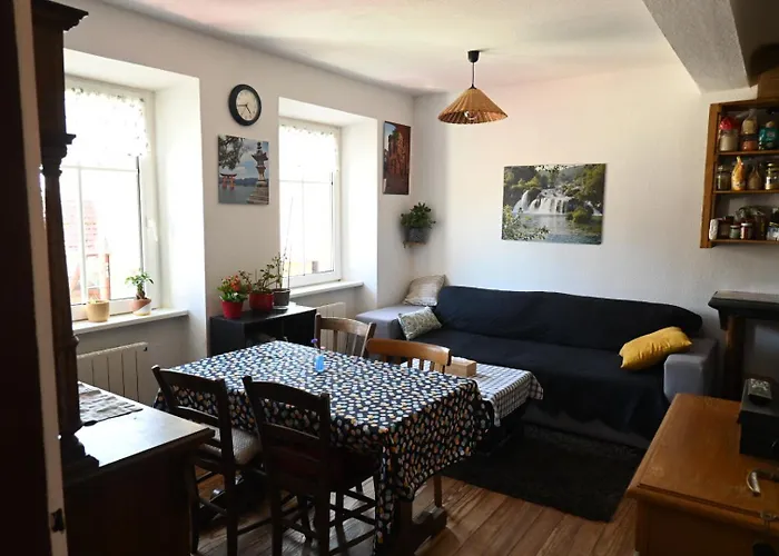 Un étage Entier Dans Maison Hinsbourg