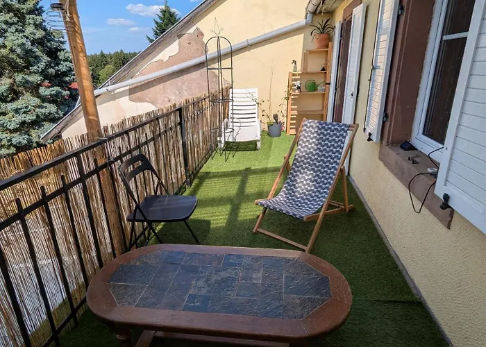 Appartement Un étage Entier Dans Maison Hinsbourg
