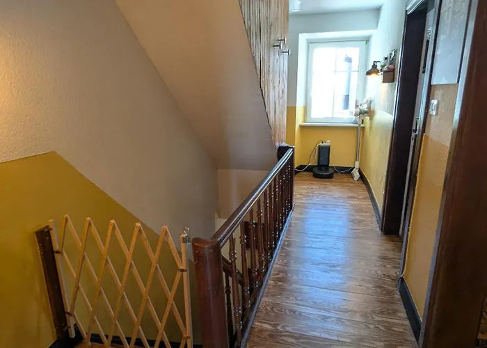 Appartement Un étage Entier Dans Maison *