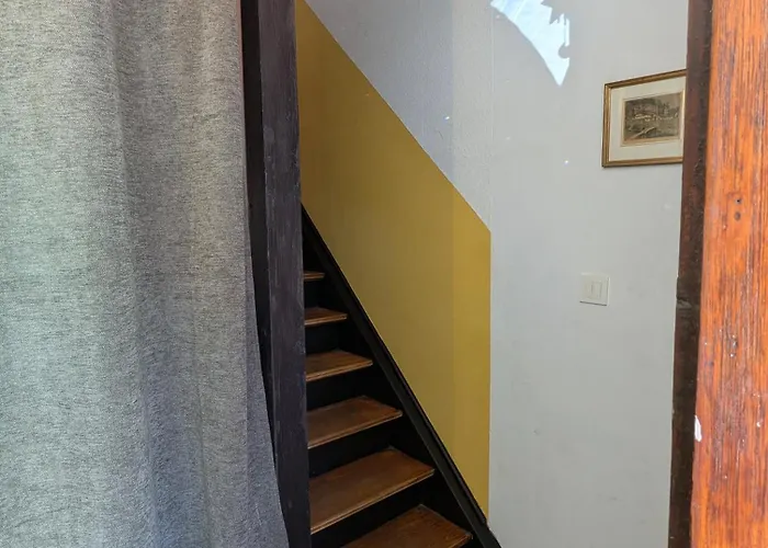 Appartement Un étage Entier Dans Maison Hinsbourg