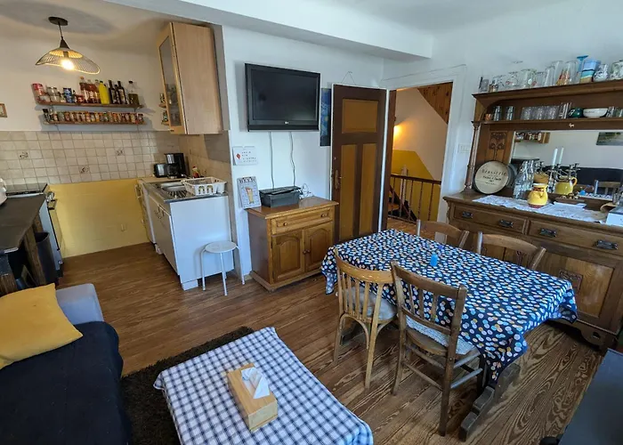 Un étage Entier Dans Maison Appartement *